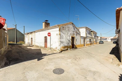 Moradia T4 para Venda em Amareleja