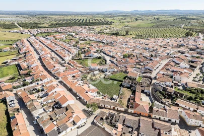 Moradia T4 para Venda em Amareleja