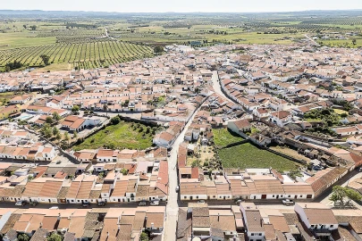 Moradia T4 para Venda em Amareleja