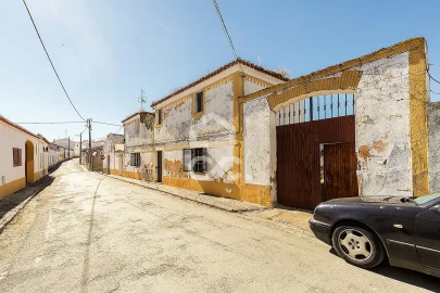 Moradia T4 para Venda em Amareleja