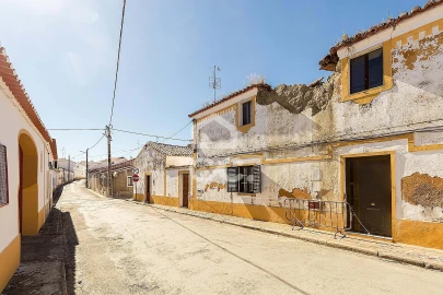 Moradia T4 para Venda em Amareleja