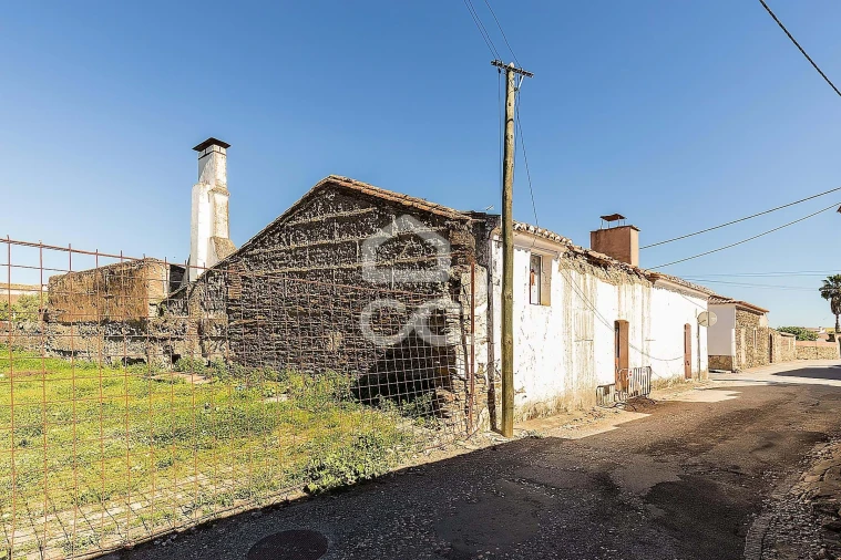 Moradia T4 para Venda em Amareleja Foto 59