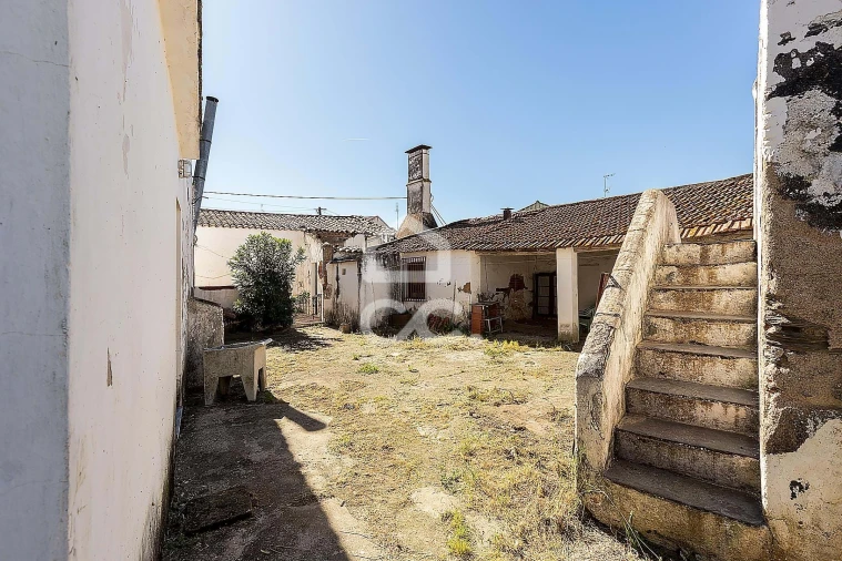 Moradia T4 para Venda em Amareleja Foto 28