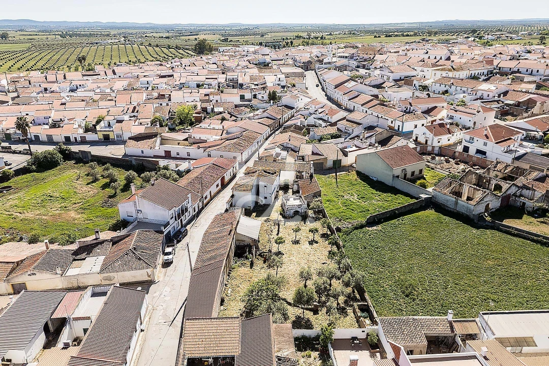 Moradia T4 para Venda em Amareleja Foto 81