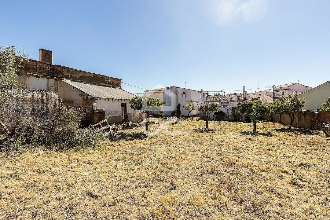 Moradia T4 para Venda em Amareleja Foto 51