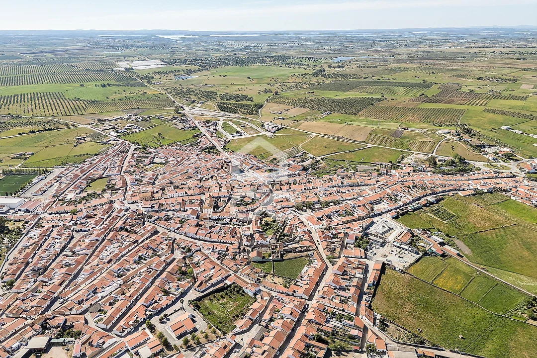 Moradia T4 para Venda em Amareleja Foto 78