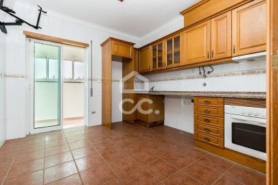 Apartamento T2 para Venda em Beja (Salvador e Santa Maria da Feira)