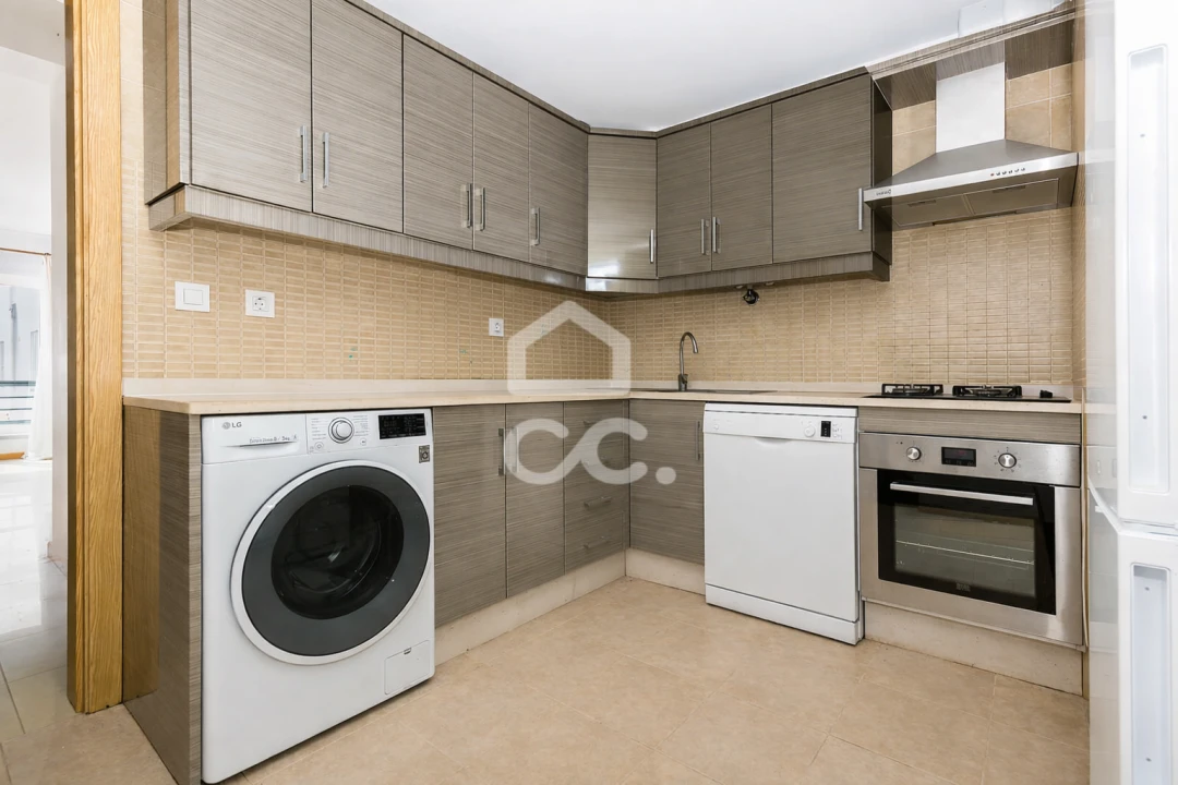 Apartamento T3 para Venda em Évora (São Mamede, Sé, São Pedro e Santo Antão) Foto 9