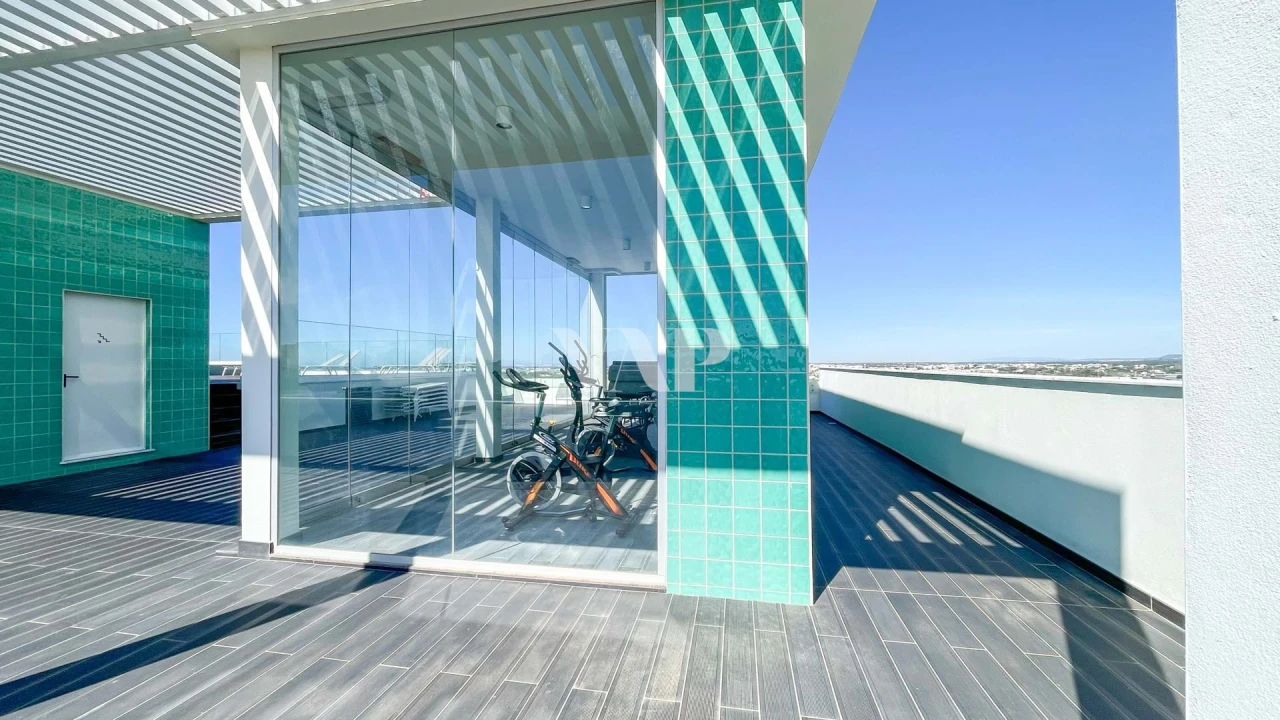 Apartamento T2 para Arrendamento em Faro (Sé e São Pedro) Foto 27