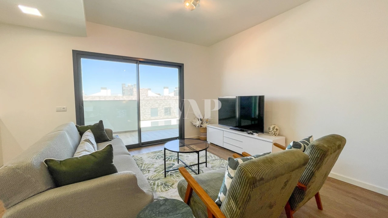 Apartamento T2 para Arrendamento em Faro (Sé e São Pedro) Foto 6