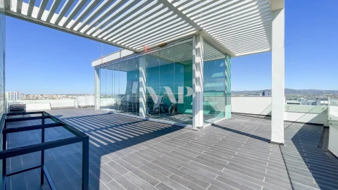 Apartamento T2 para Arrendamento em Faro (Sé e São Pedro)