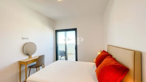 Apartamento T2 para Arrendamento em Faro (Sé e São Pedro)