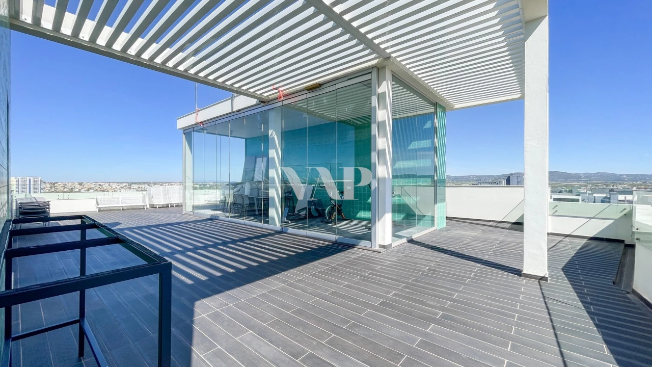 Apartamento T2 para Arrendamento em Faro (Sé e São Pedro) Foto 26