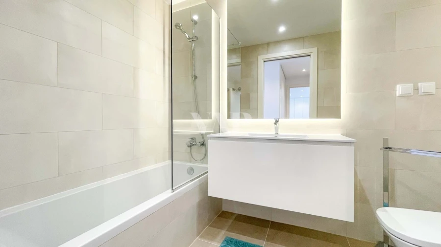 Apartamento T2 para Arrendamento em Faro (Sé e São Pedro) Foto 14