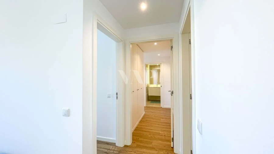 Apartamento T2 para Arrendamento em Faro (Sé e São Pedro) Foto 8