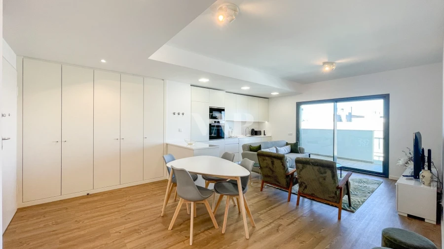 Apartamento T2 para Arrendamento em Faro (Sé e São Pedro)
