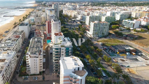 Terreno para Venda em Quarteira