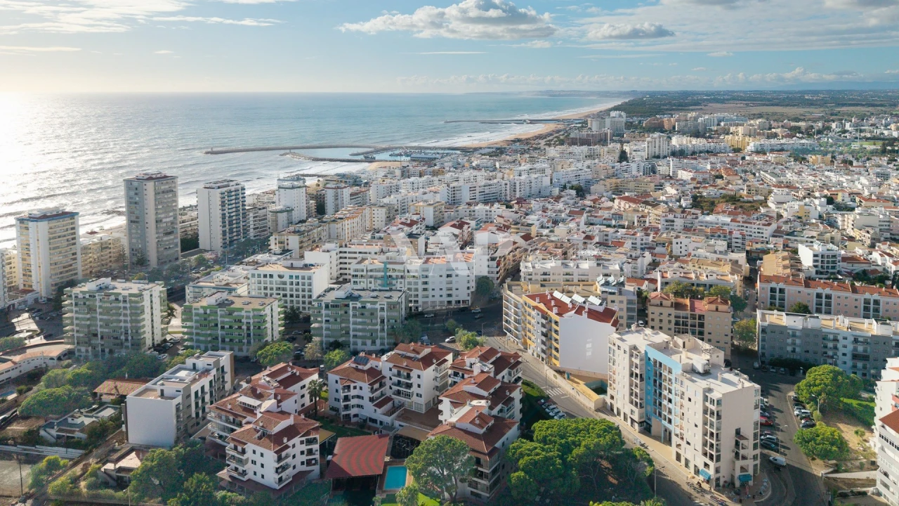 Terreno para Venda em Quarteira Foto 3