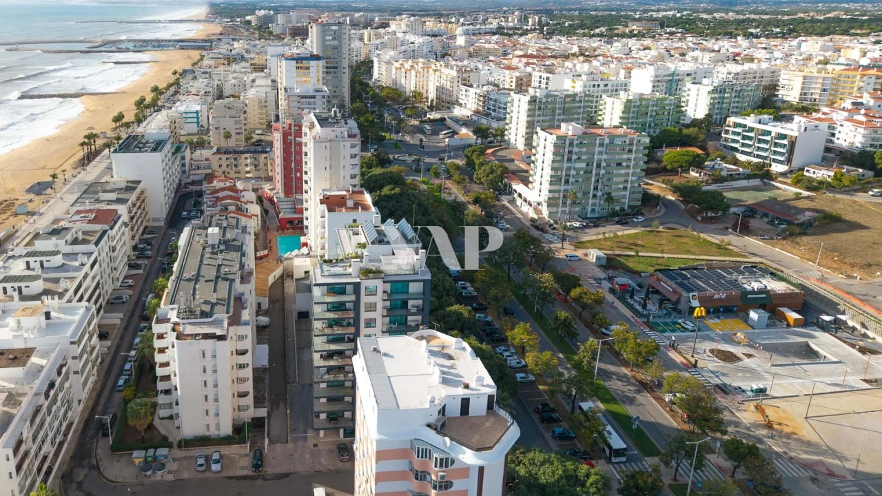 Terreno para Venda em Quarteira Foto 6