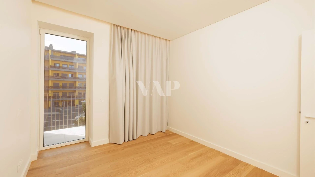 Apartamento T1 para Venda em Quarteira Foto 5
