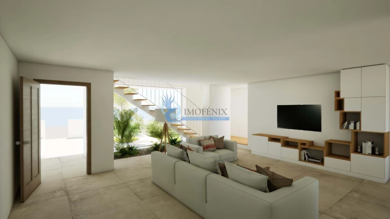 Moradia T2 para Venda em Guia Foto 37