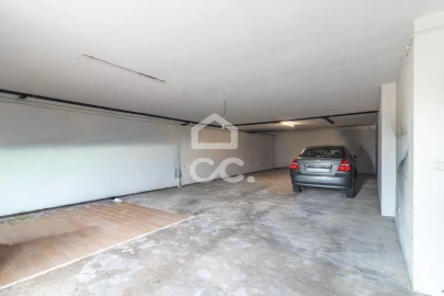 Moradia T5 para Venda em Ronfe