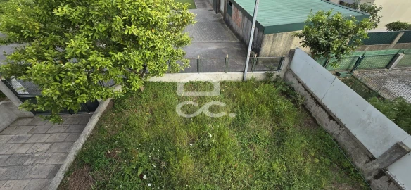 Moradia T5 para Venda em Ronfe