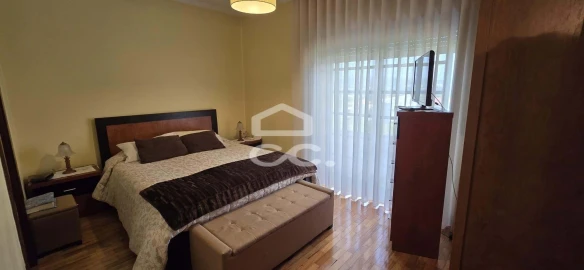 Moradia T5 para Venda em Ronfe