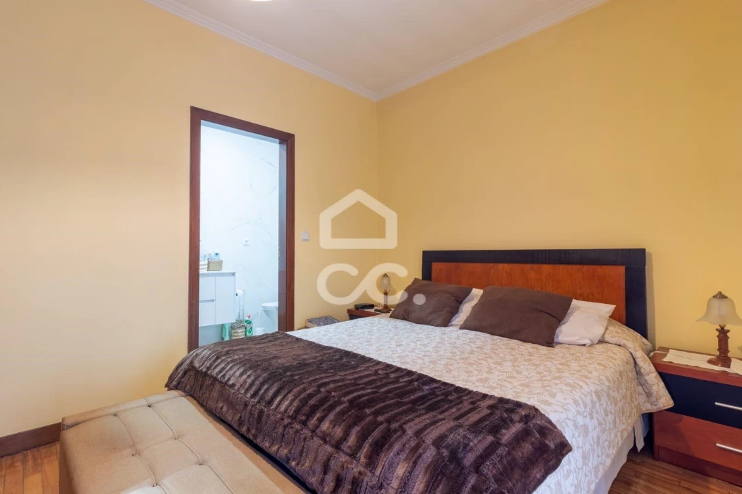 Moradia T5 para Venda em Ronfe Foto 37