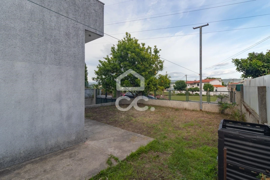 Moradia T5 para Venda em Ronfe Foto 13