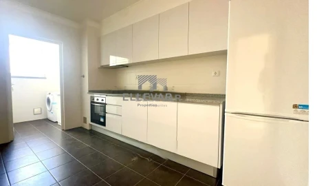 Apartamento T2 para Venda em Caniço