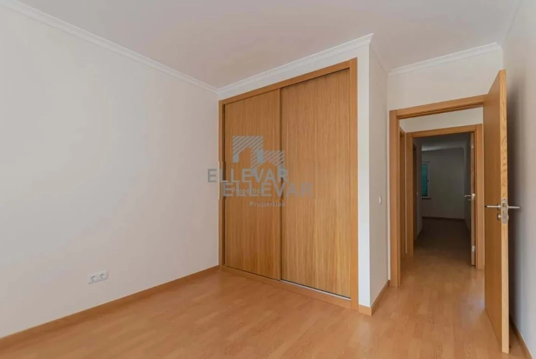 Apartamento T2 para Venda em Caniço Foto 14
