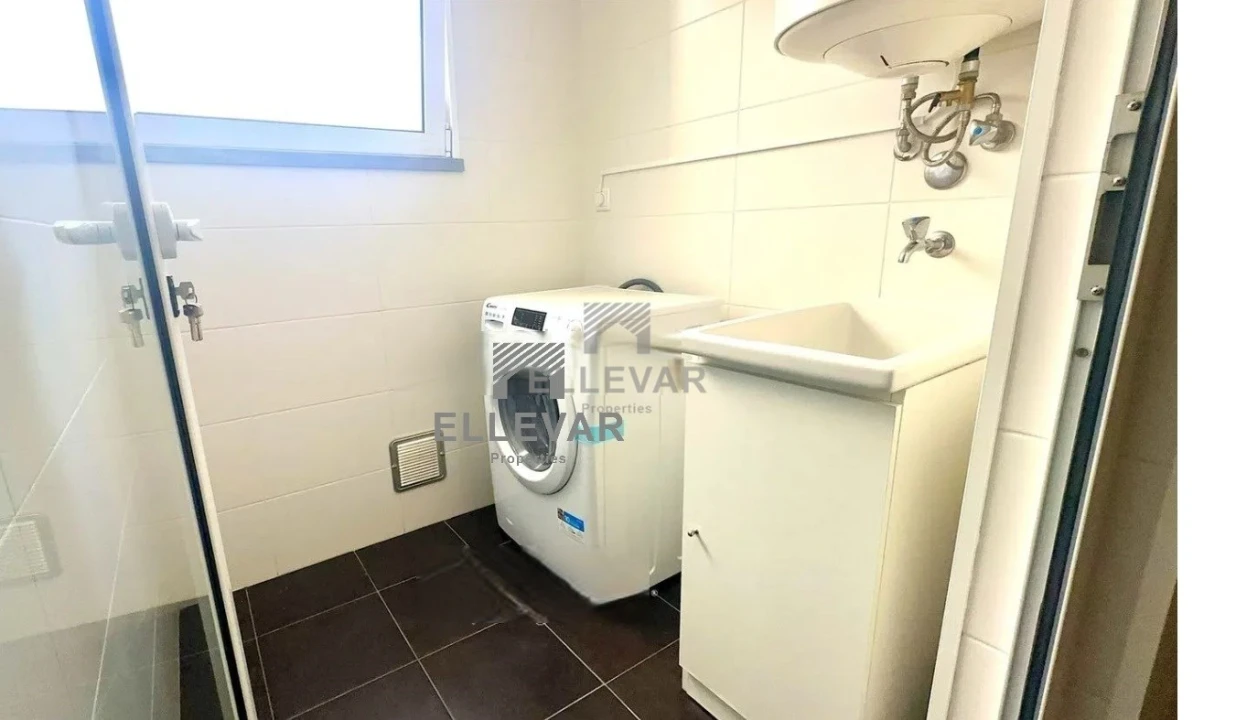 Apartamento T2 para Venda em Caniço Foto 11