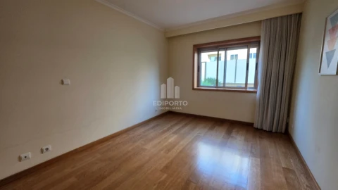 Apartamento T1 para Arrendamento em Canidelo