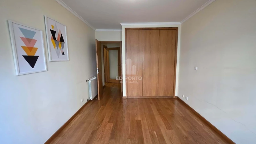 Apartamento T1 para Arrendamento em Canidelo Foto 20