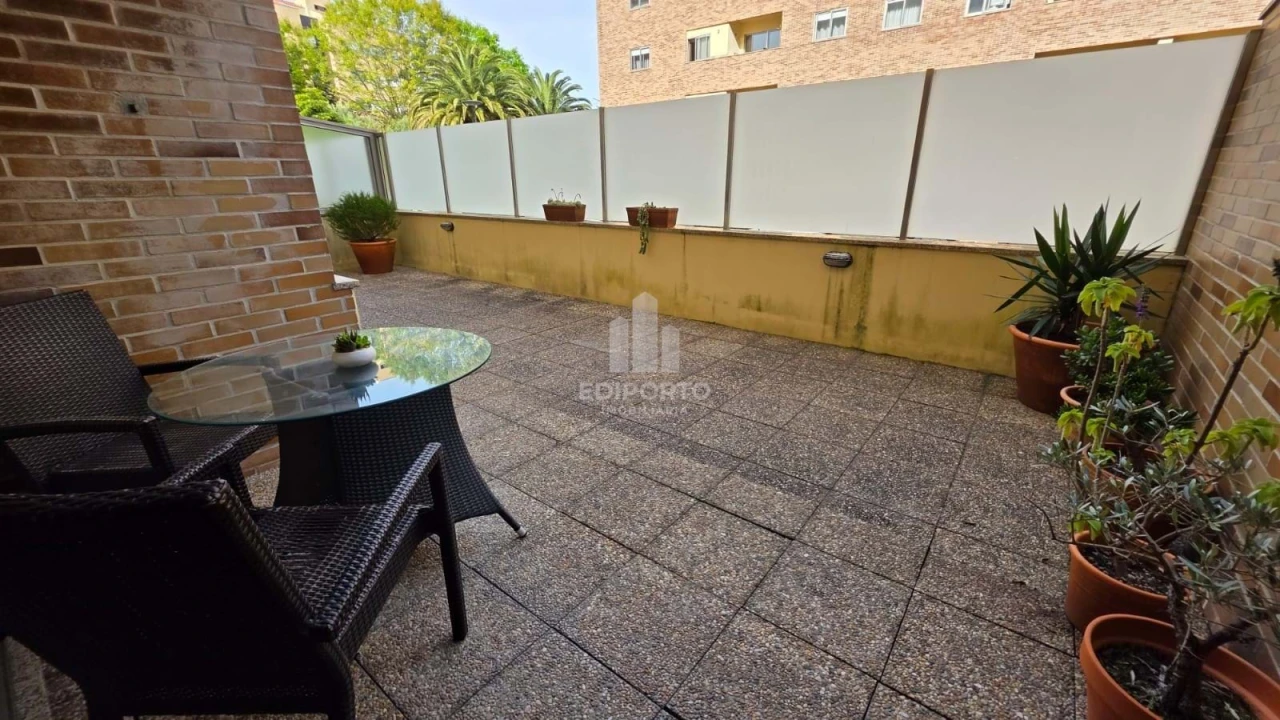 Apartamento T1 para Arrendamento em Canidelo Foto 3