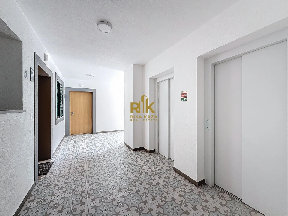 Apartamento T2 para Venda em Caniço Foto 16