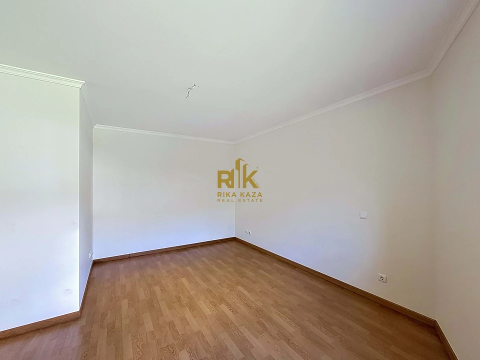Apartamento T2 para Venda em Caniço Foto 19