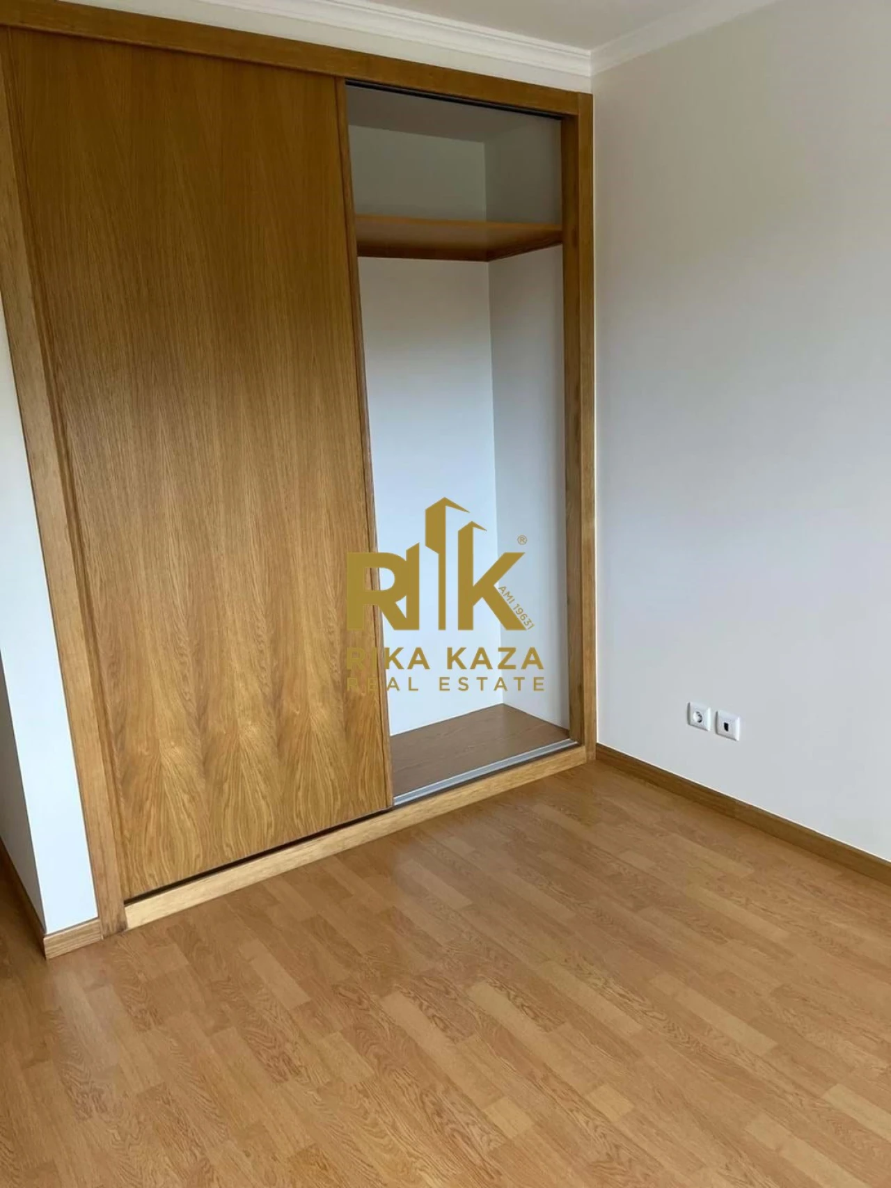 Apartamento T2 para Venda em Caniço Foto 11