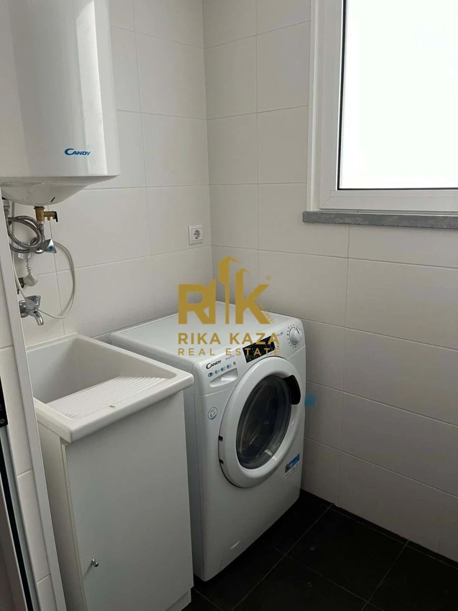 Apartamento T2 para Venda em Caniço Foto 6