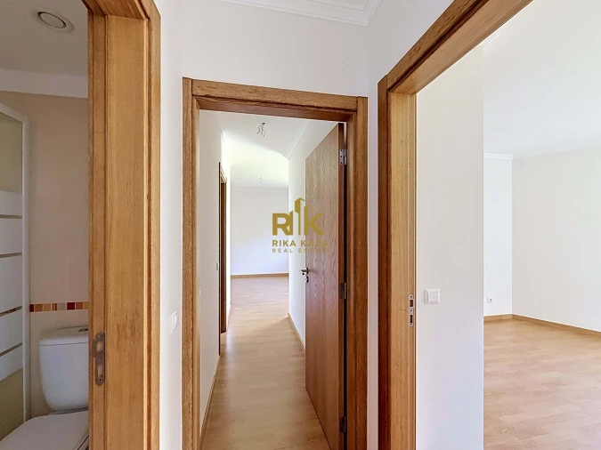 Apartamento T2 para Venda em Caniço Foto 20