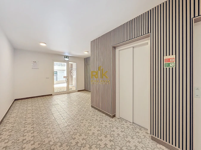 Apartamento T2 para Venda em Caniço Foto 17