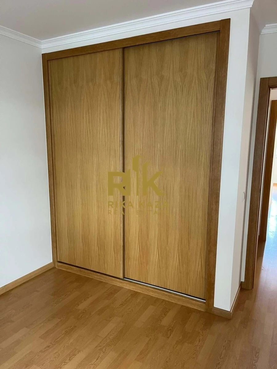 Apartamento T2 para Venda em Caniço Foto 9