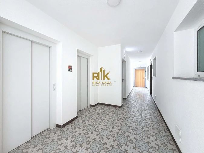 Apartamento T2 para Venda em Caniço Foto 31