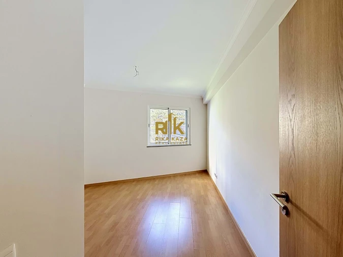Apartamento T2 para Venda em Caniço Foto 23