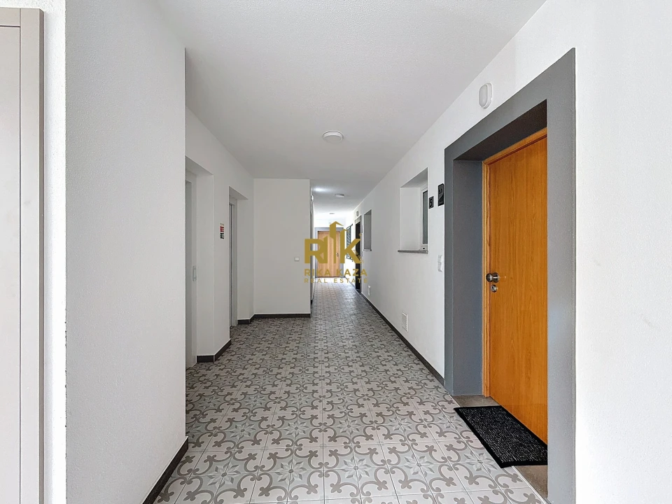 Apartamento T2 para Venda em Caniço Foto 14