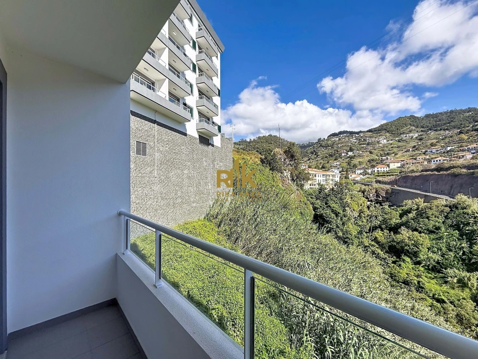 Apartamento T2 para Venda em Caniço Foto 33
