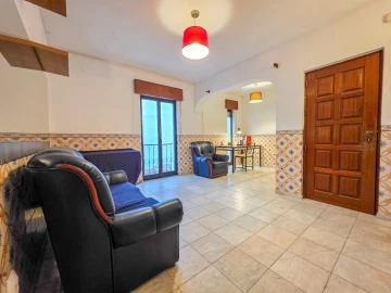 Negócio para Venda em Lagos (São Sebastião e Santa Maria)