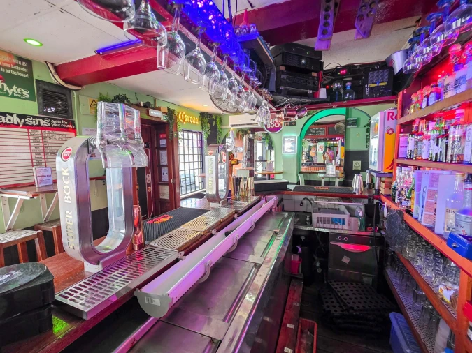 Negócio para Venda em Lagos (São Sebastião e Santa Maria) Foto 4