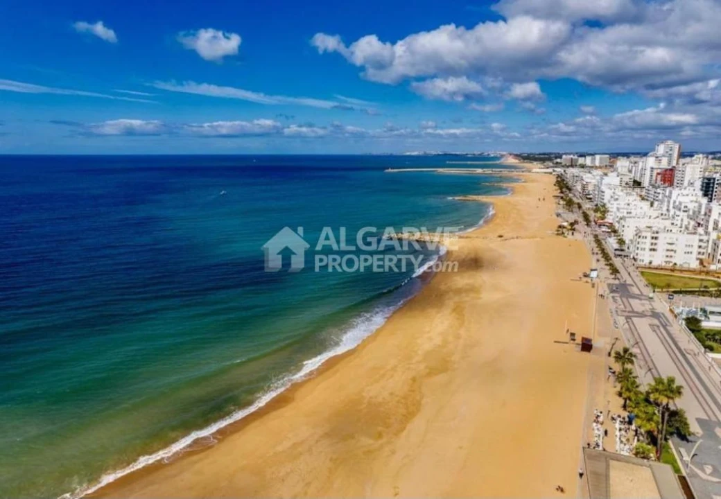 Apartamento T1 para Venda em Quarteira Foto 7
